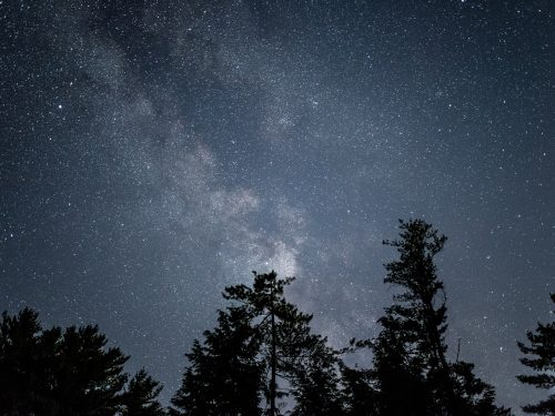 UC浏览器引领潮流，全新换肤功能让个性化体验升级